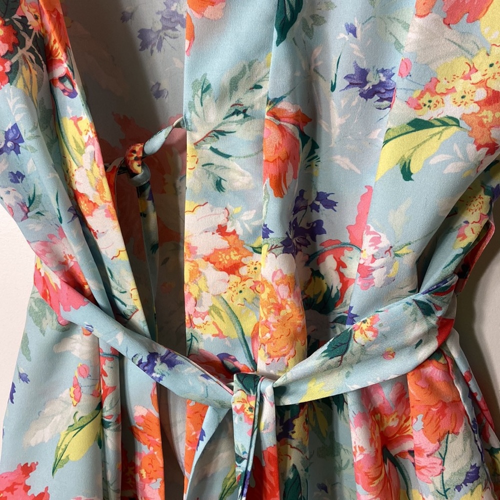 Le Rose Robe - Picture 2 of 8